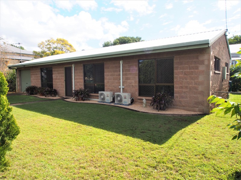 1 BRAND STREET, Childers QLD 4660