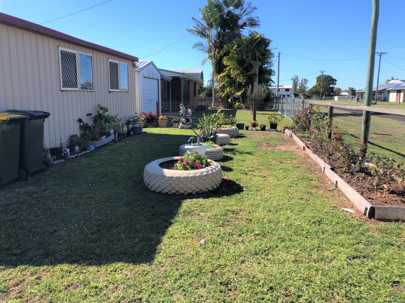 10 MOLLER STREET, Buxton QLD 4660