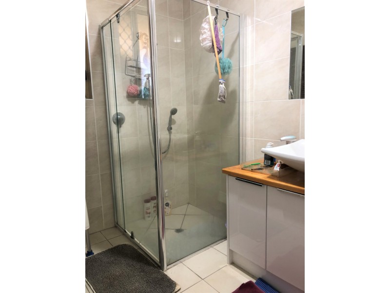 10 MOLLER STREET, Buxton QLD 4660