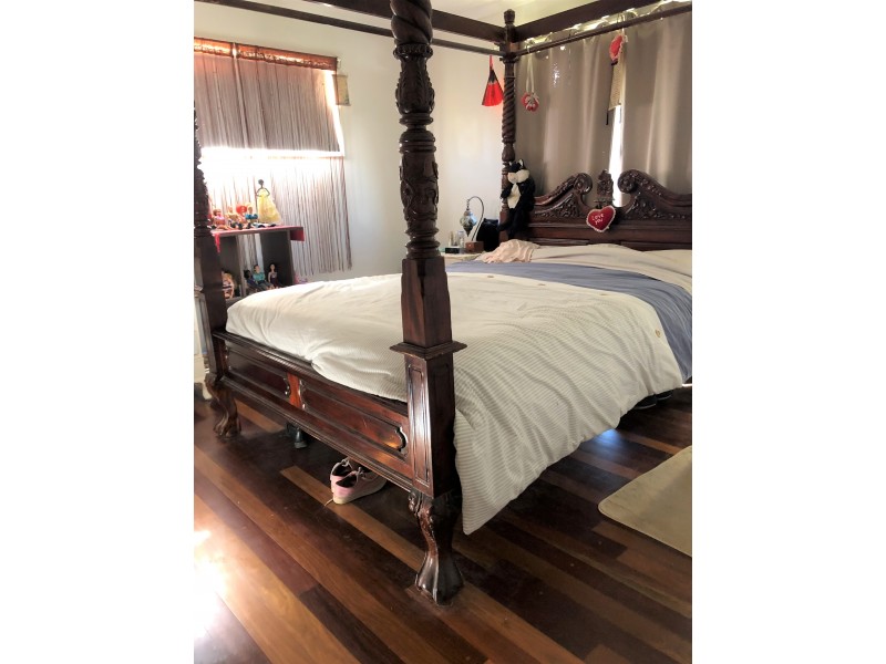 10 MOLLER STREET, Buxton QLD 4660