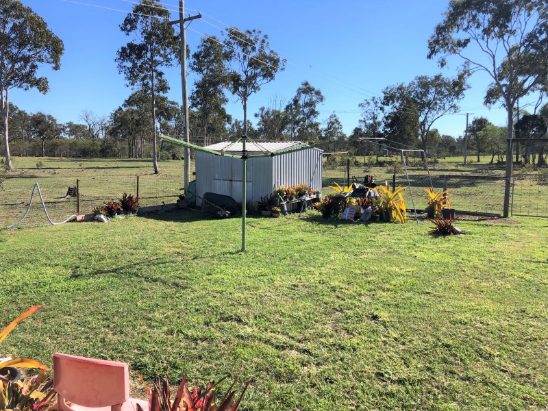 10 MOLLER STREET, Buxton QLD 4660