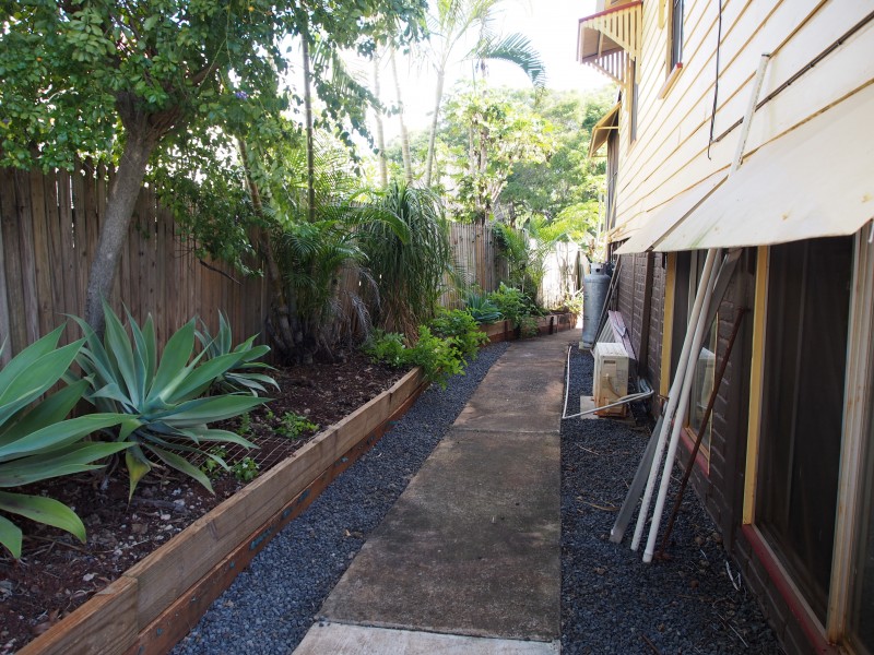 8 RANDALL STREET, Childers QLD 4660