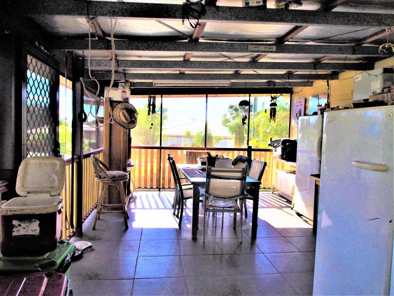 8 RANDALL STREET, Childers QLD 4660