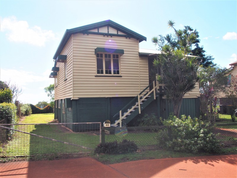 95 CHURCHILL STREET, Childers QLD 4660