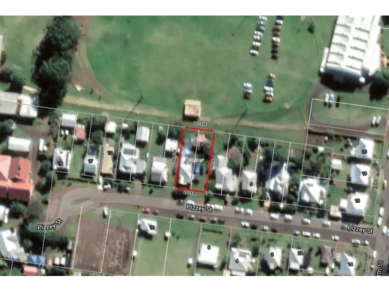 9 PIZZEY STREET, Childers QLD 4660