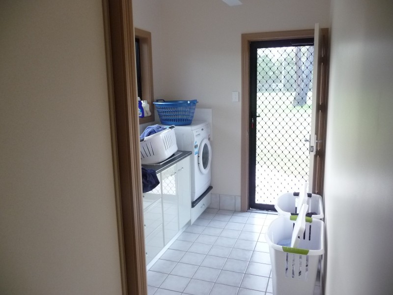 15 EUREKA STATION ROAD, Eureka QLD 4660