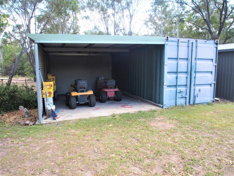220 RAINBOWS ROAD, South Isis QLD 4660