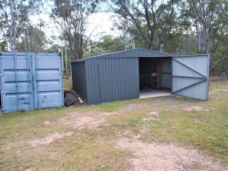 220 RAINBOWS ROAD, South Isis QLD 4660