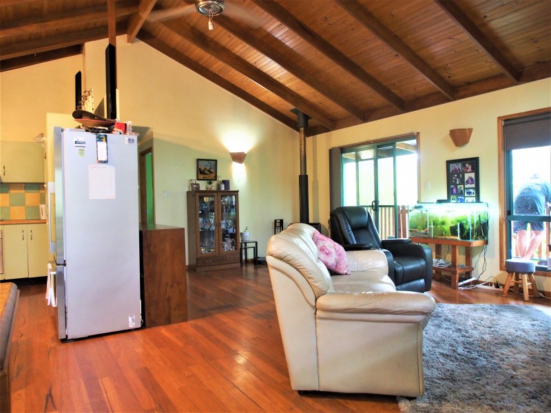 71 LAKE VIEW DR, Apple Tree Creek QLD 4660