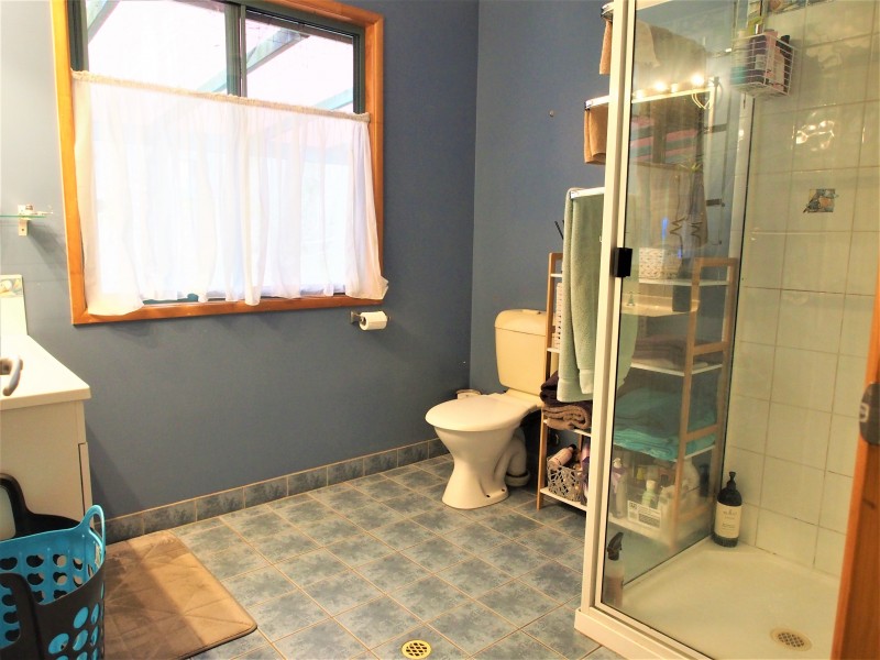 71 LAKE VIEW DR, Apple Tree Creek QLD 4660