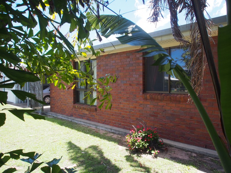 8 MOLLER STREET, Buxton QLD 4660