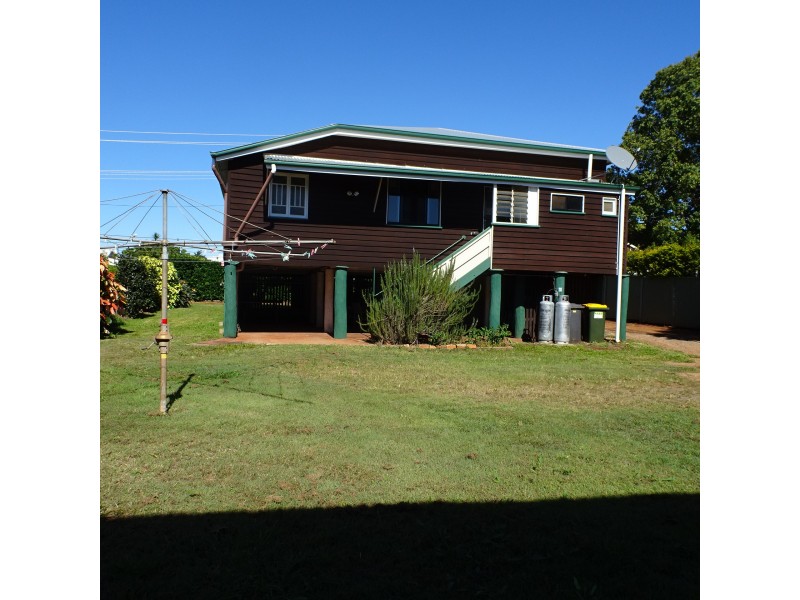 49 MACROSSAN STREET, Childers QLD 4660