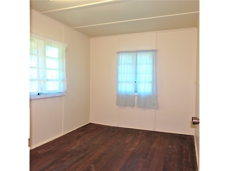 16 NELSON STREET, Childers QLD 4660