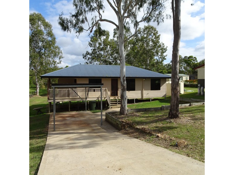 12 WALLACE STREET, Apple Tree Creek QLD 4660