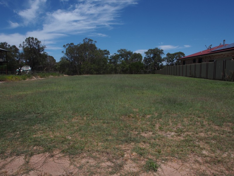 18 WATKINS STREET, Buxton QLD 4660