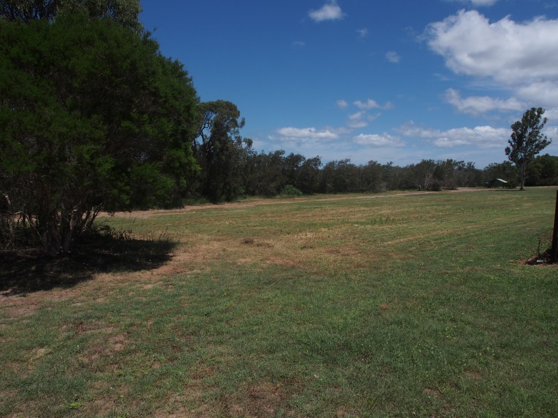 18 WATKINS STREET, Buxton QLD 4660