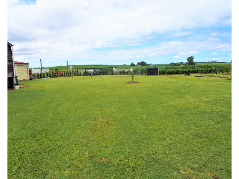 124 STATION ROAD, Horton QLD 4660