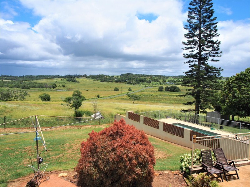 6 HARNEY STREET, Childers QLD 4660