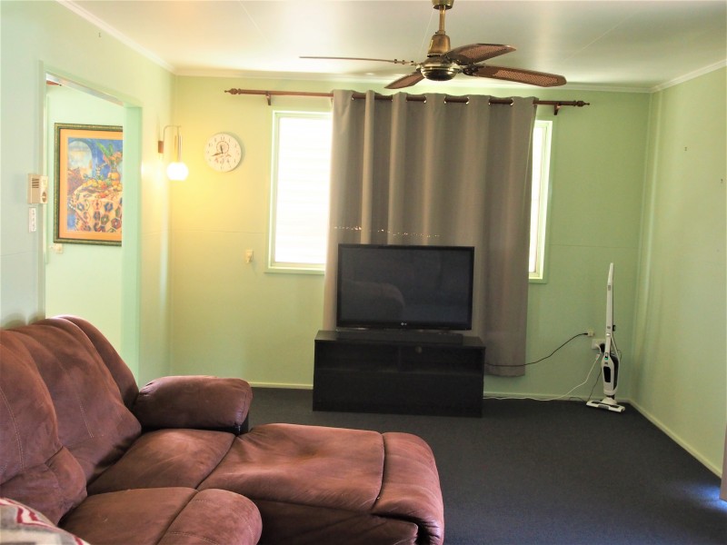 6 HARNEY STREET, Childers QLD 4660