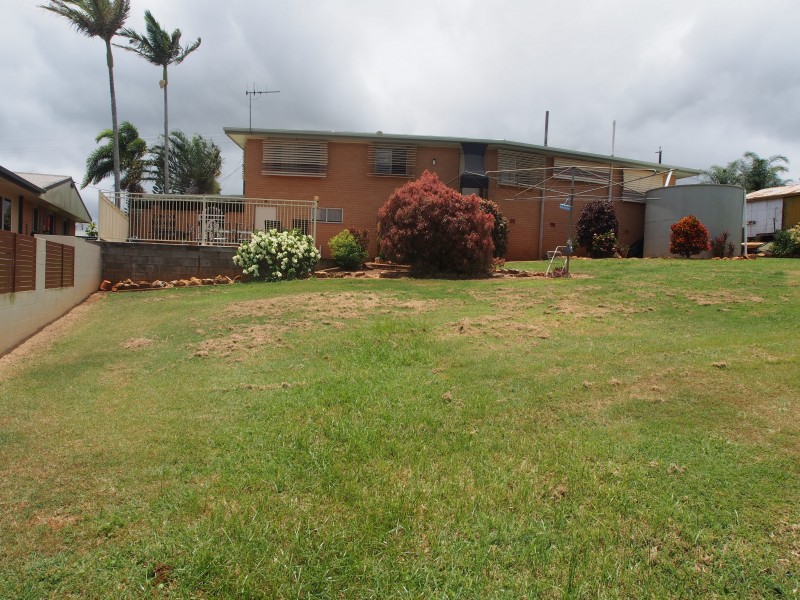 6 HARNEY STREET, Childers QLD 4660