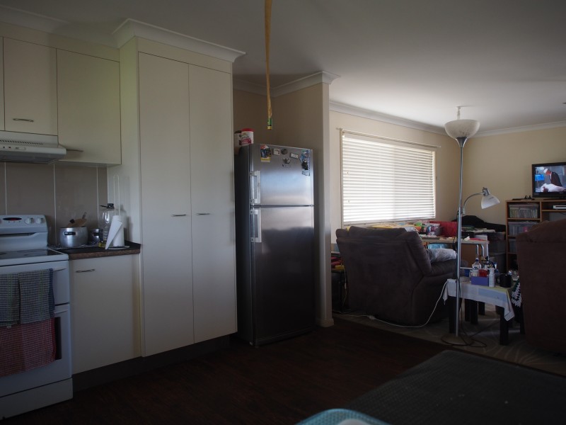 8 SMITH STREET, Buxton QLD 4660