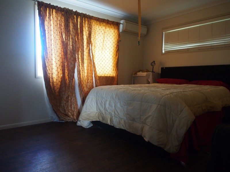 8 SMITH STREET, Buxton QLD 4660