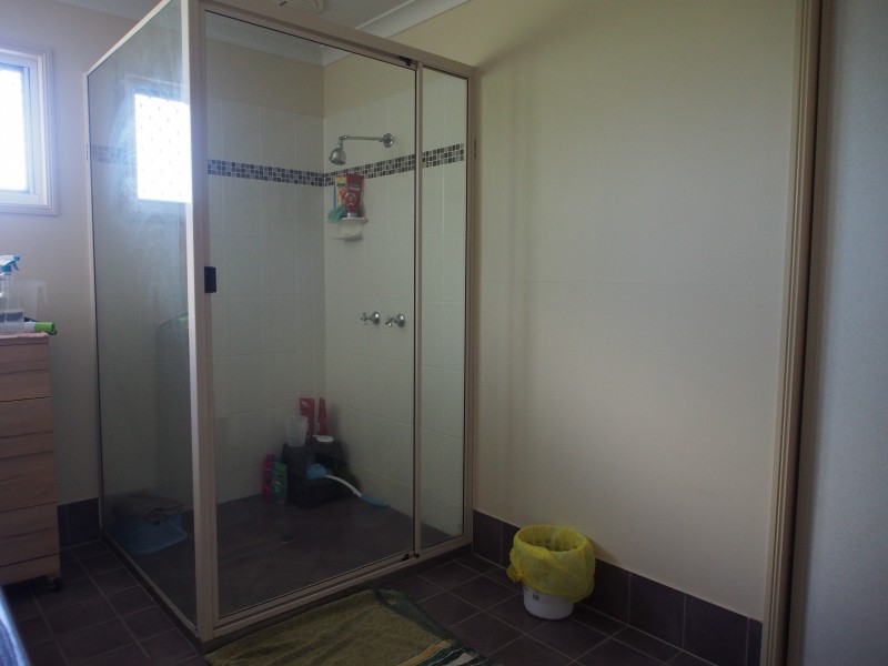 8 SMITH STREET, Buxton QLD 4660