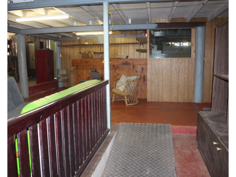 190 CHURCHILL STREET, Childers QLD 4660