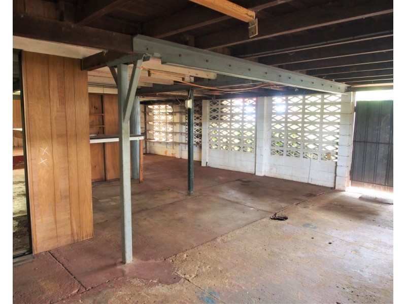 190 CHURCHILL STREET, Childers QLD 4660