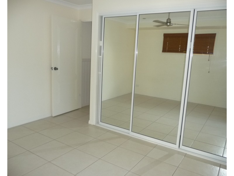 2/40 Macrossan Street, Childers QLD 4660