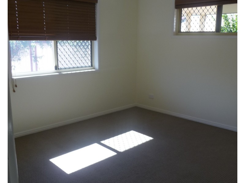2/40 Macrossan Street, Childers QLD 4660