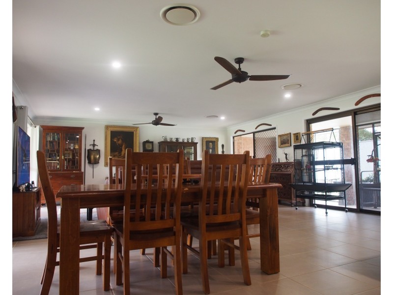 9 ISLAND CLOSE, Pacific Haven QLD 4659