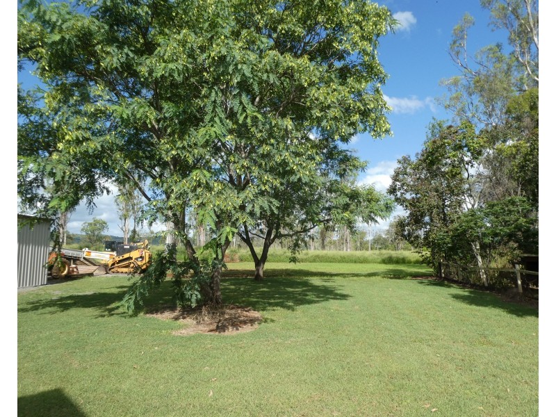 11 Main Street, Coalstoun Lakes QLD 4621