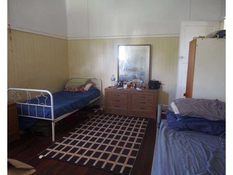 25 WEST STREET, Childers QLD 4660
