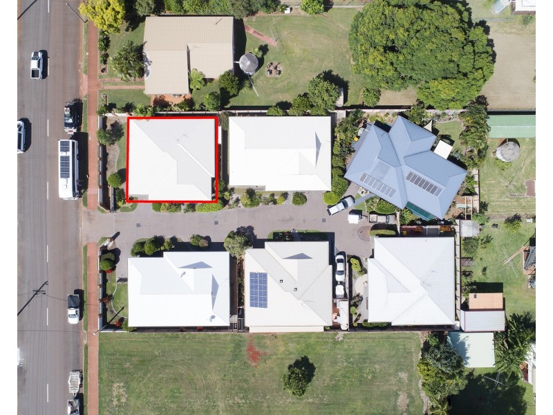 3/40 MACROSSAN STREET, Childers QLD 4660