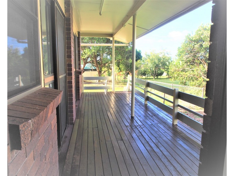 9 Hinkler Street, Childers QLD 4660