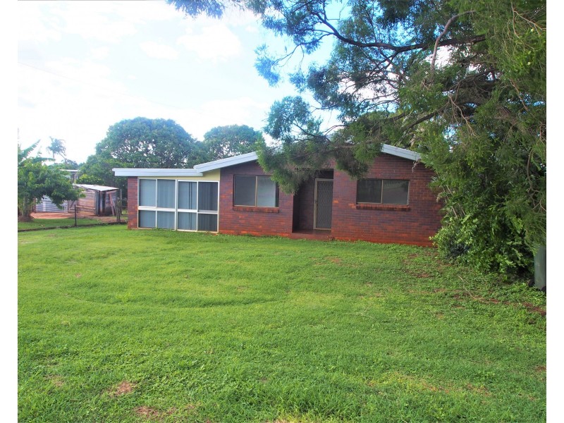 9 Hinkler Street, Childers QLD 4660