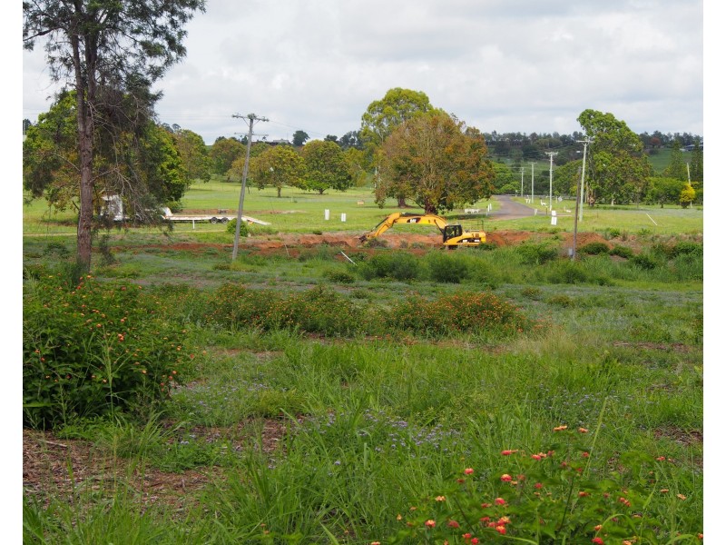 28 GREEN VALLEY COURT, North Isis QLD 4660