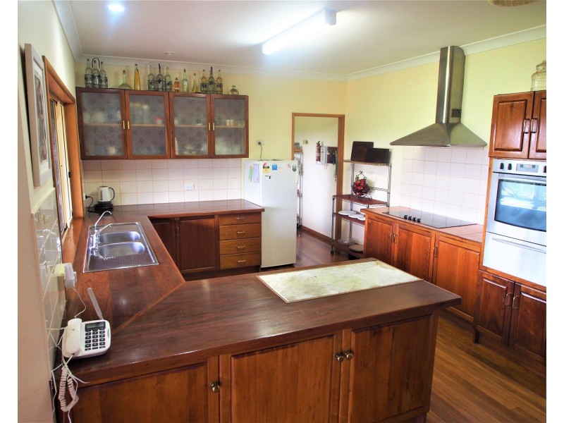 28986 BRUCE HIGHWAY, Childers QLD 4660