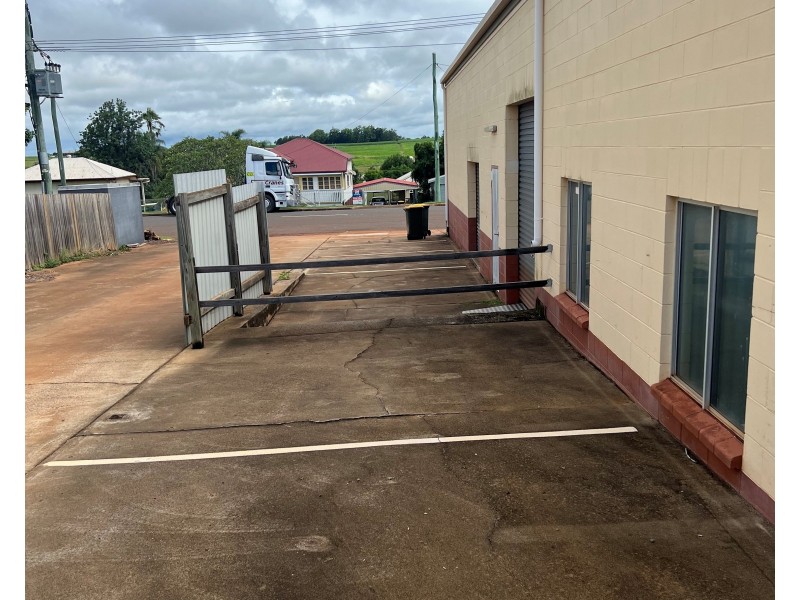 19 MACROSSAN STREET, Childers QLD 4660