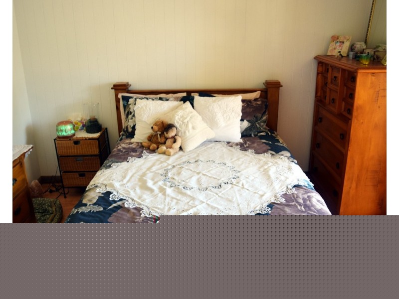 98-100 Capper Street, Gayndah QLD 4625