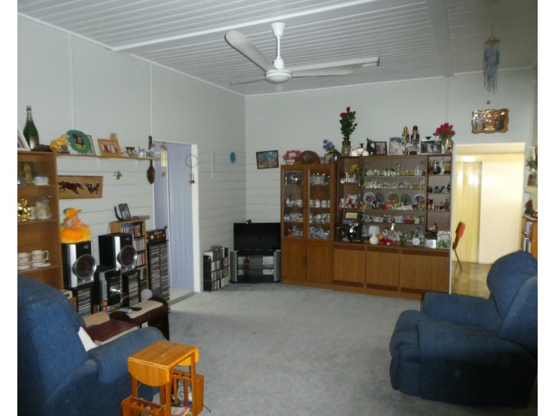 5 NETTE STREET, Biggenden QLD 4621