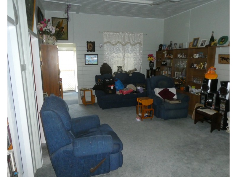 5 NETTE STREET, Biggenden QLD 4621