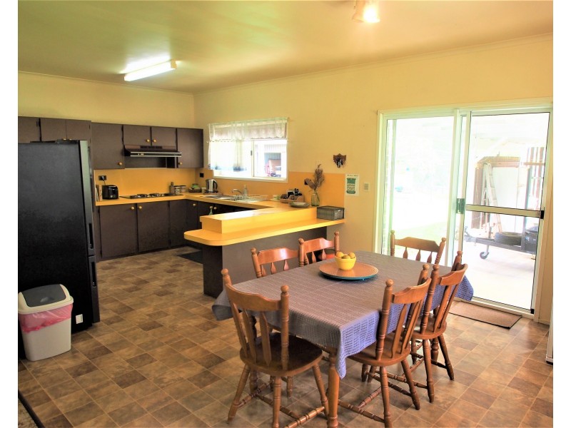 130 Gentle Annie Road, Apple Tree Creek QLD 4660