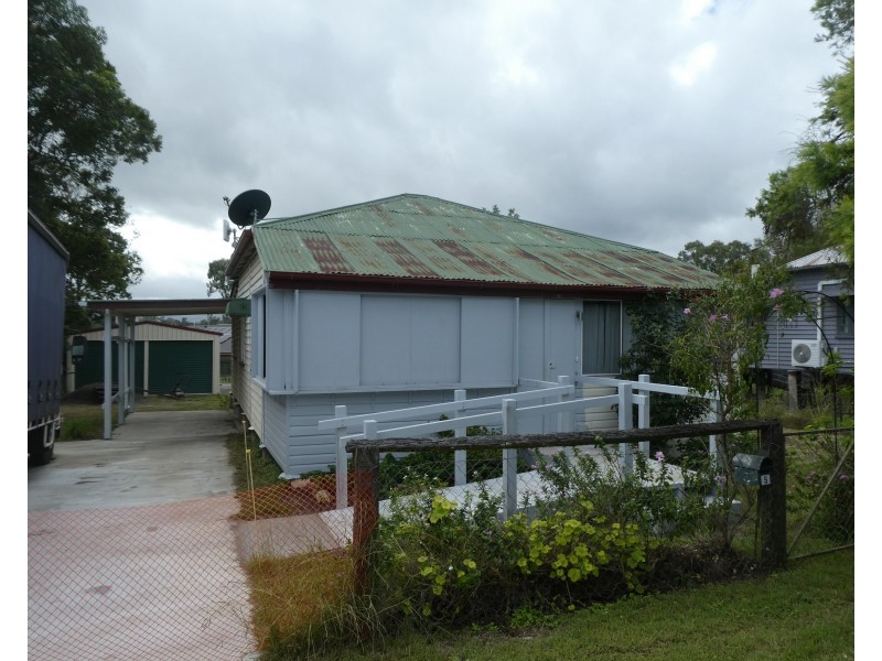 5 GEORGE STREET, Biggenden QLD 4621