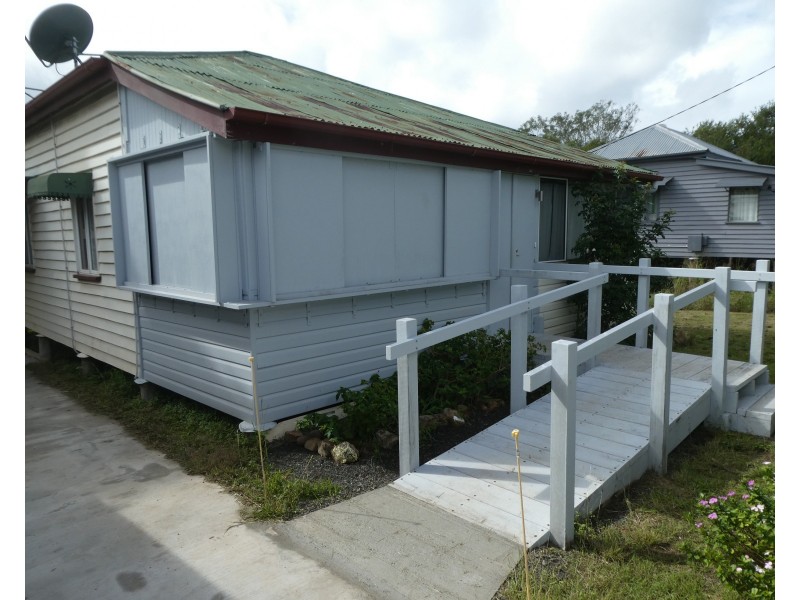 5 GEORGE STREET, Biggenden QLD 4621