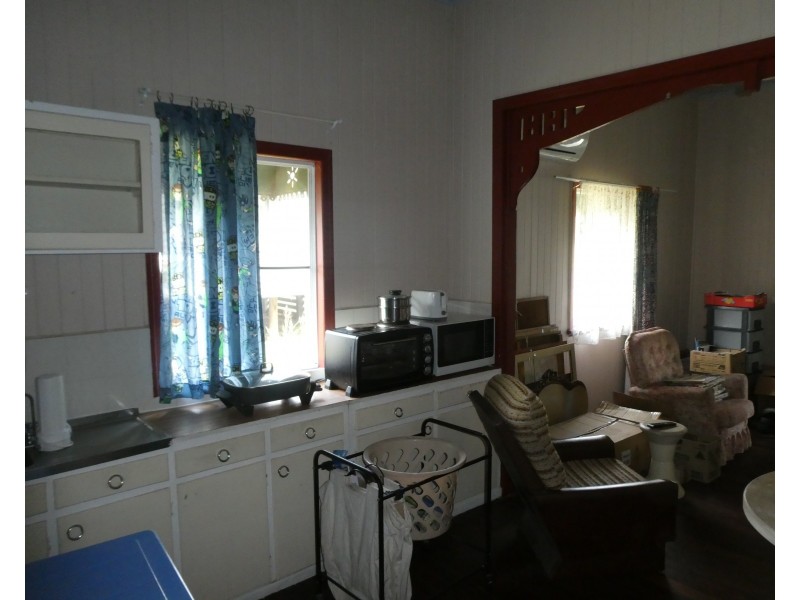 5 GEORGE STREET, Biggenden QLD 4621