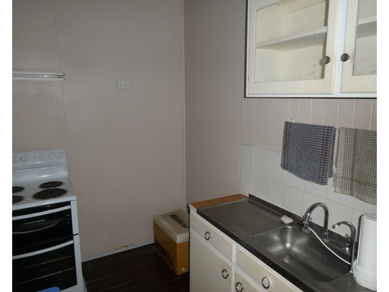 5 GEORGE STREET, Biggenden QLD 4621