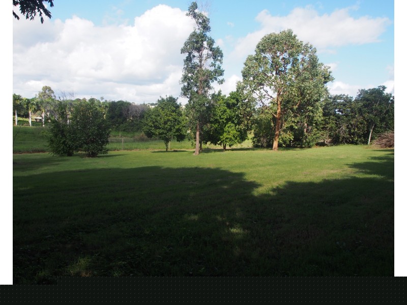 46 HUXLEY ROAD, Childers QLD 4660