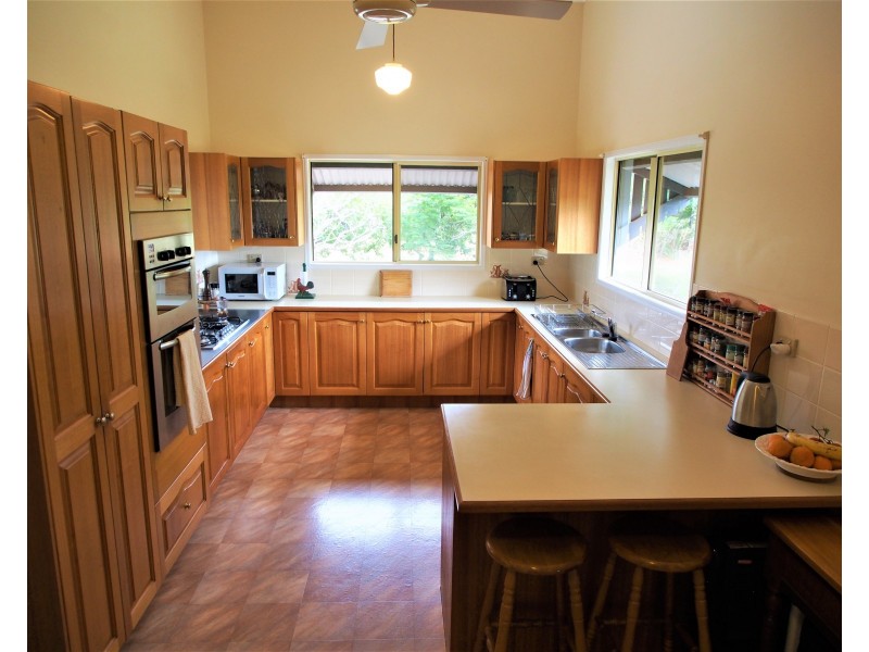 48 SMITHFIELD ROAD, South Isis QLD 4660